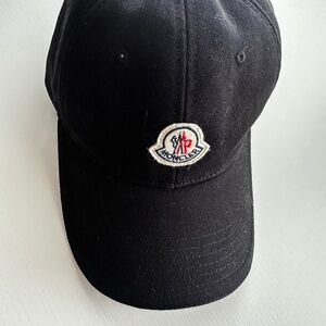 Moncler cap/hat black